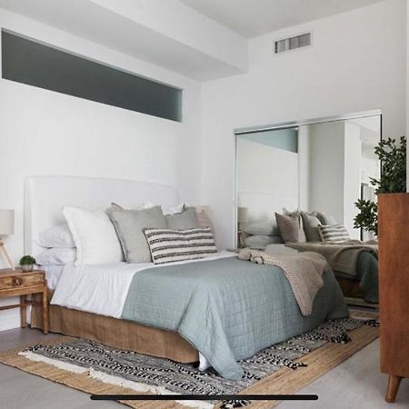 Skybox Penthouse Apartment Los Angeles Exterior photo